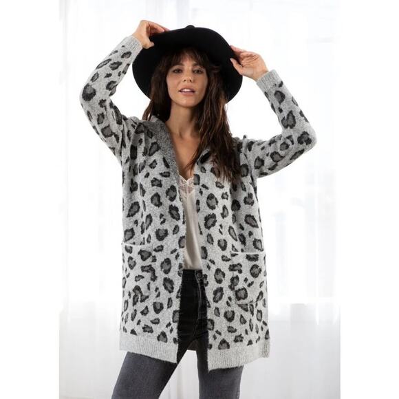 Lovestitch snow leopard long duster length open front cardigan size  small - Picture 1 of 8